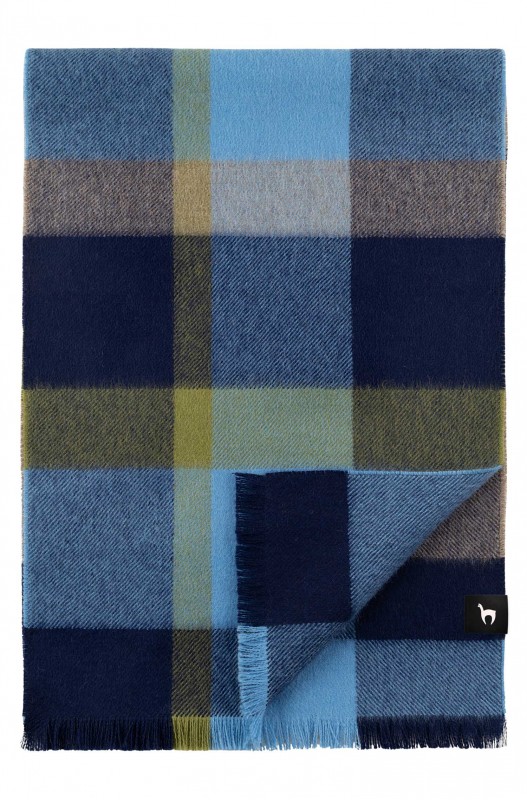 alpaka-webschal-amigo-aus-100-royal-alpaka (15)